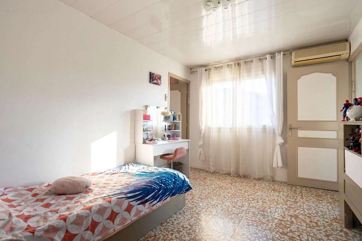 Appartement à MARSEILLE-12E
