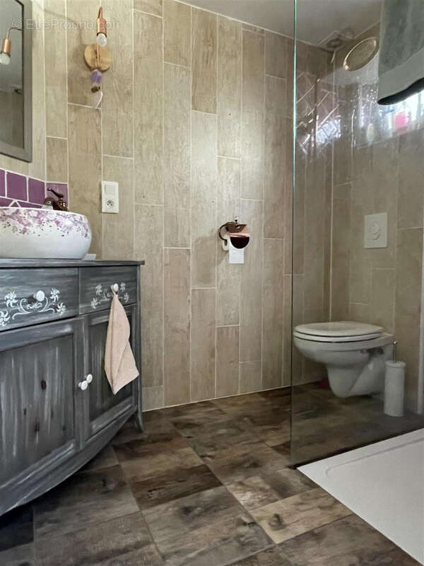 Maison à LE PIN-AU-HARAS