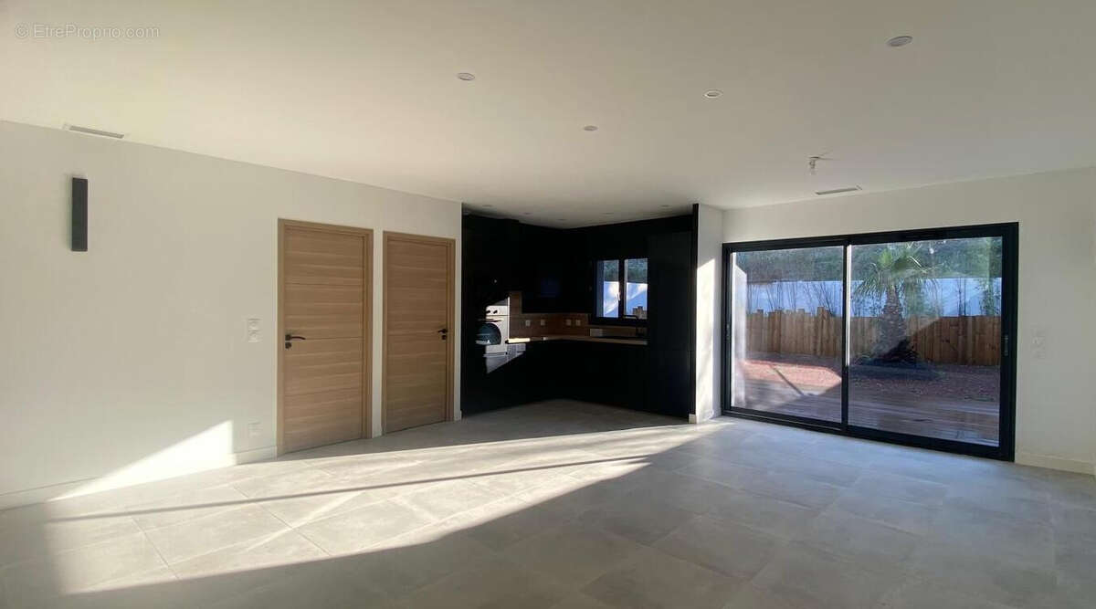 Maison à FERRALS-LES-CORBIERES