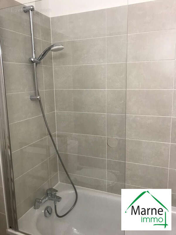 salle d'eau - Appartement à STRASBOURG