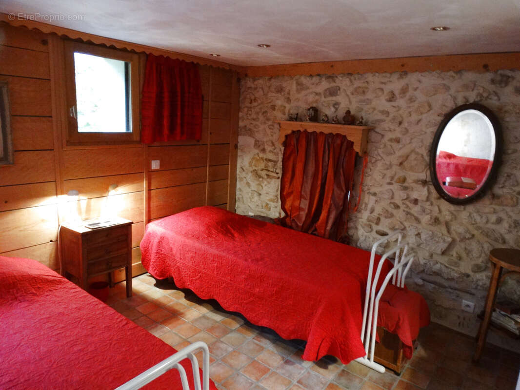 Maison à VIVIERS
