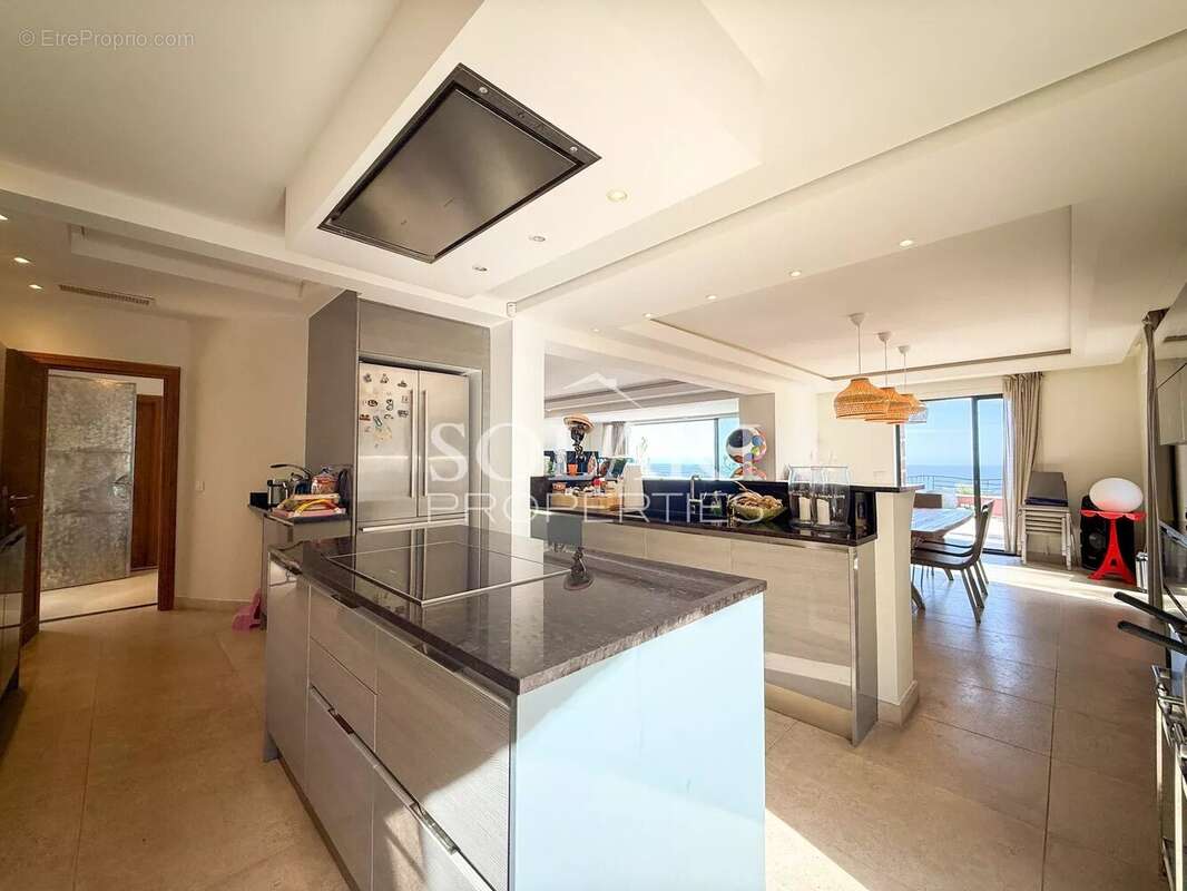 Maison à THEOULE-SUR-MER