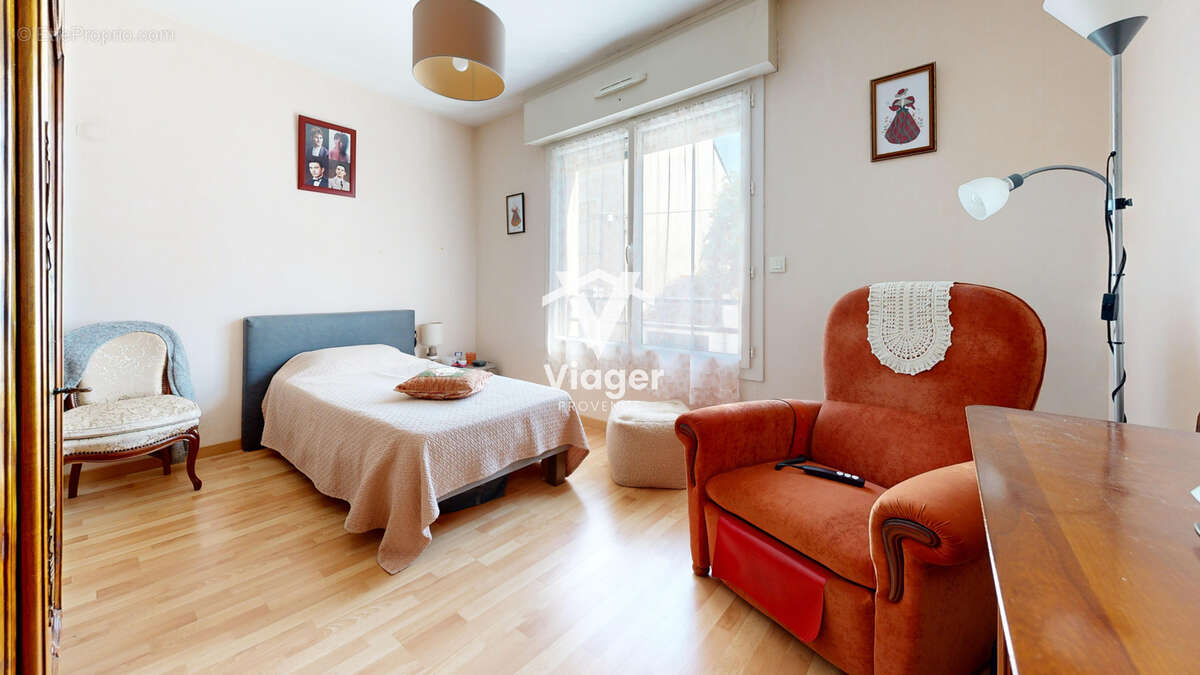 Viager libre loué à Angers - T2 59,60 m2 avec balcon et garage - photo 14