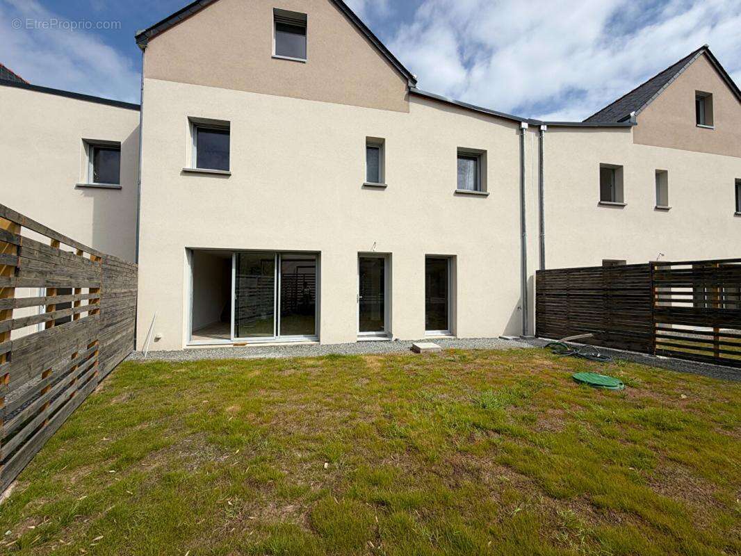 Maison familiale cde 150 m2 avec jardin - Beau potentiel d'aménagement - photo 2