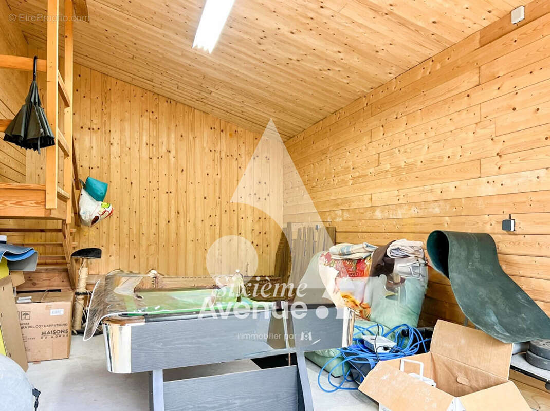 Maison à BUSSAC-SUR-CHARENTE