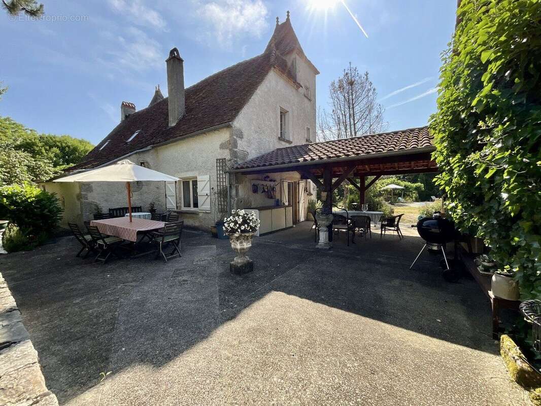 Corps de ferme - 300m2 hab. - 2,5 ha - photo 16