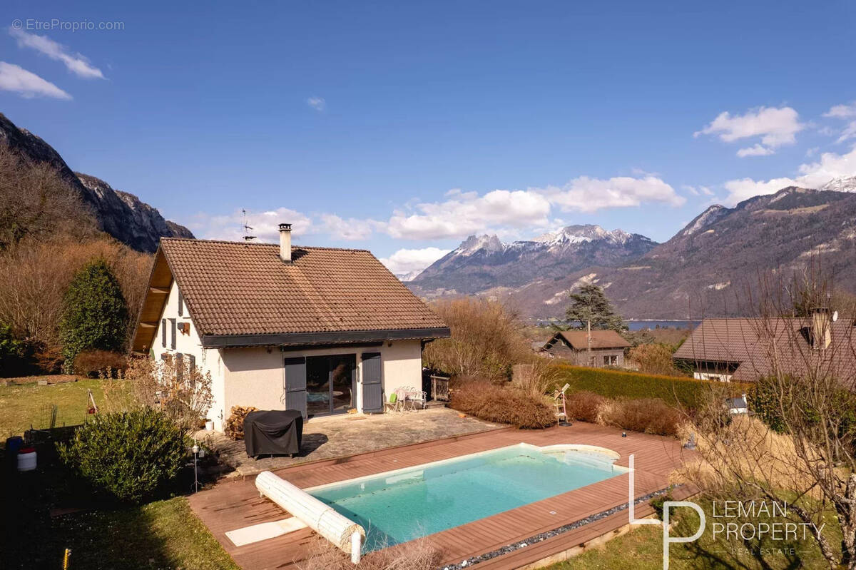 Maison à LATHUILE