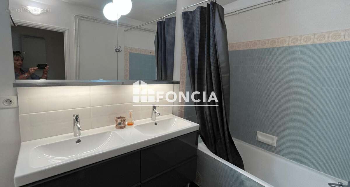 Appartement à UZES