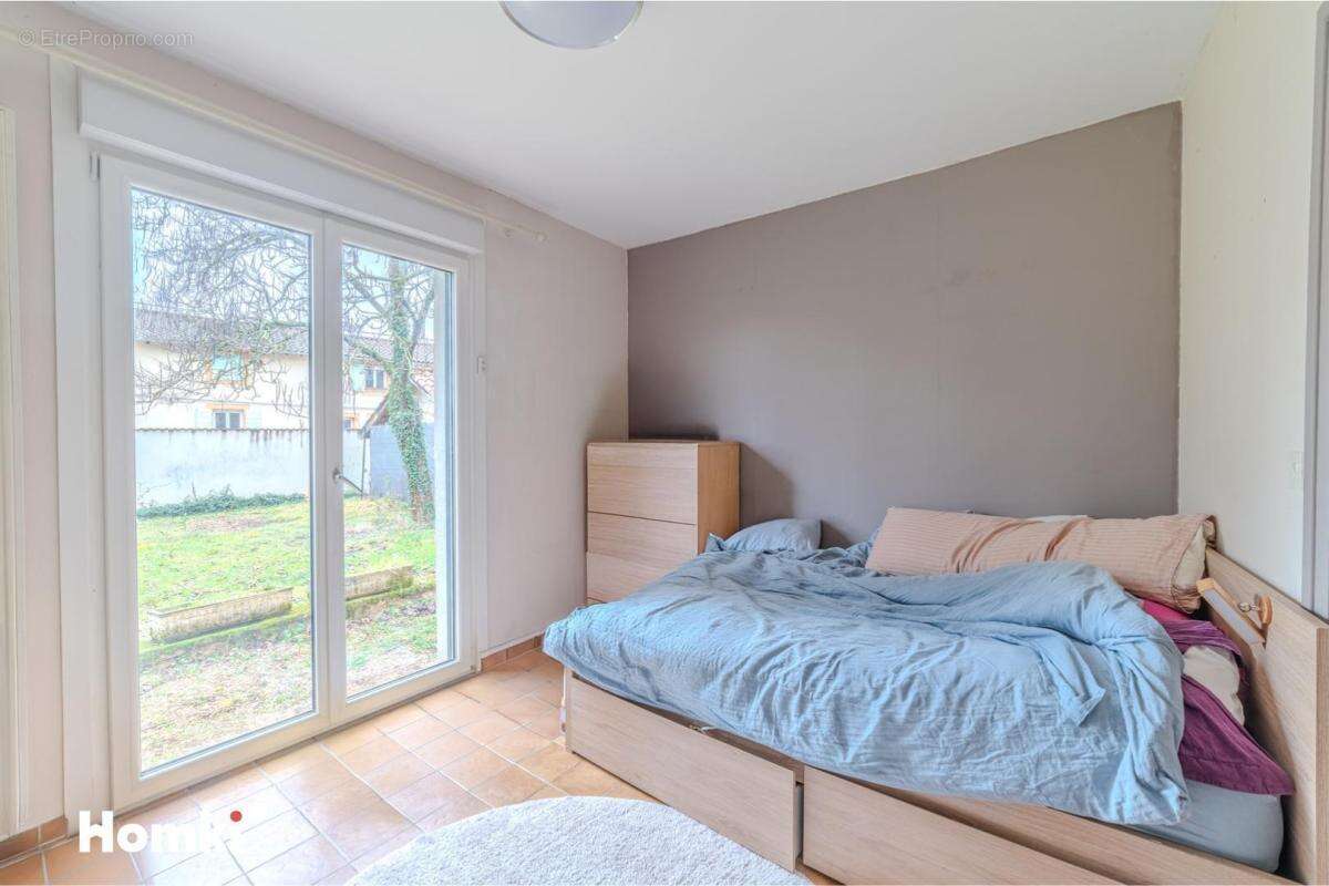 Appartement à REYRIEUX