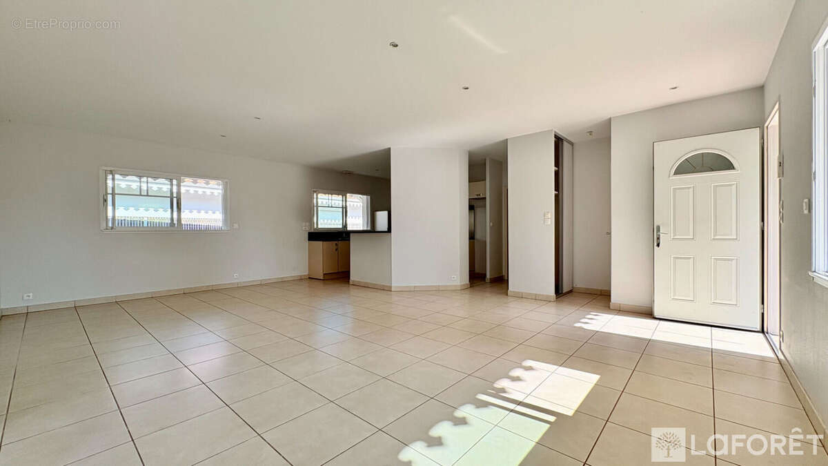 Aux portes de la Hume - Maison T4 de plain-pied avec garage - photo 3