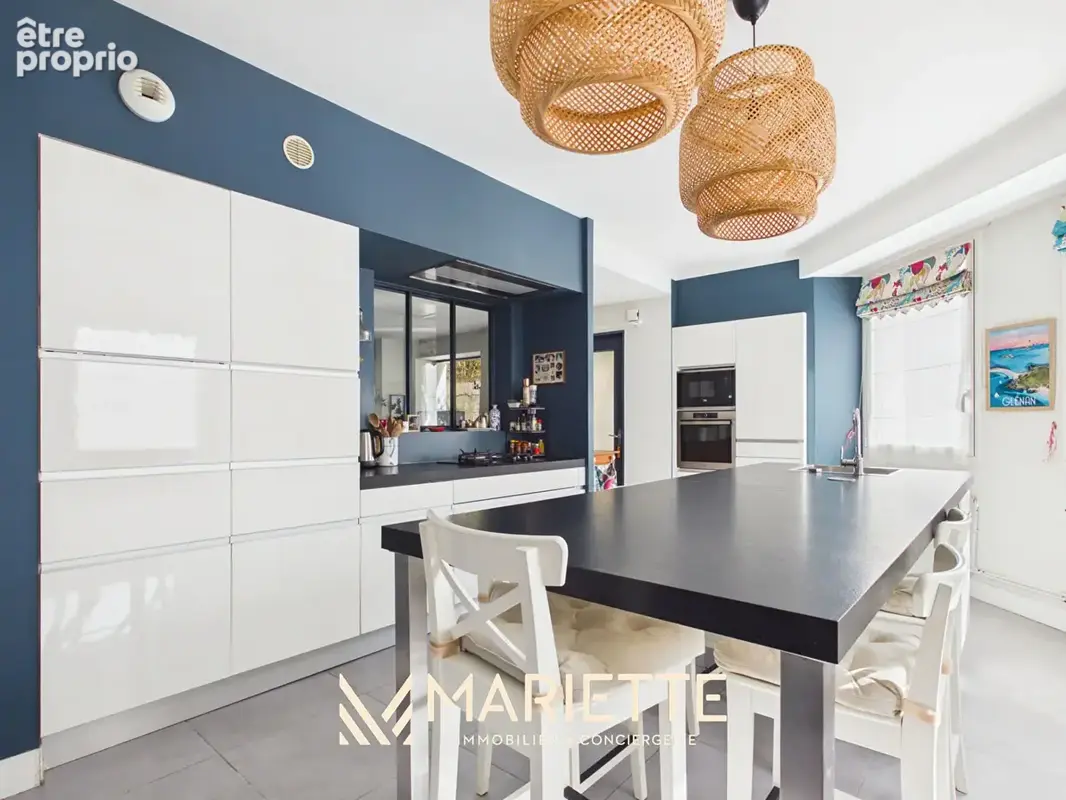 "ARVAG", Concarneau Le Passage Maison de 220 m² avec jardin clos au calme - photo 3