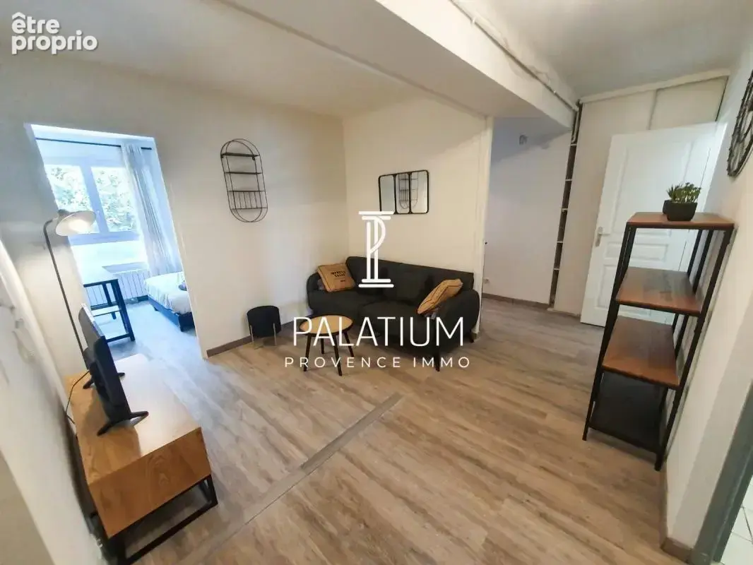 Appartement T5 rénové de 82 m² – Marseille 3e, idéal investissement - photo 2