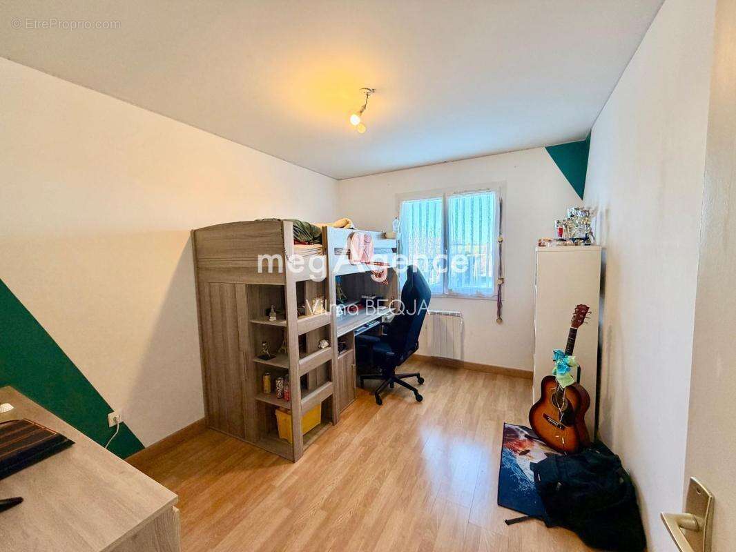 Maison à EGRISELLES-LE-BOCAGE