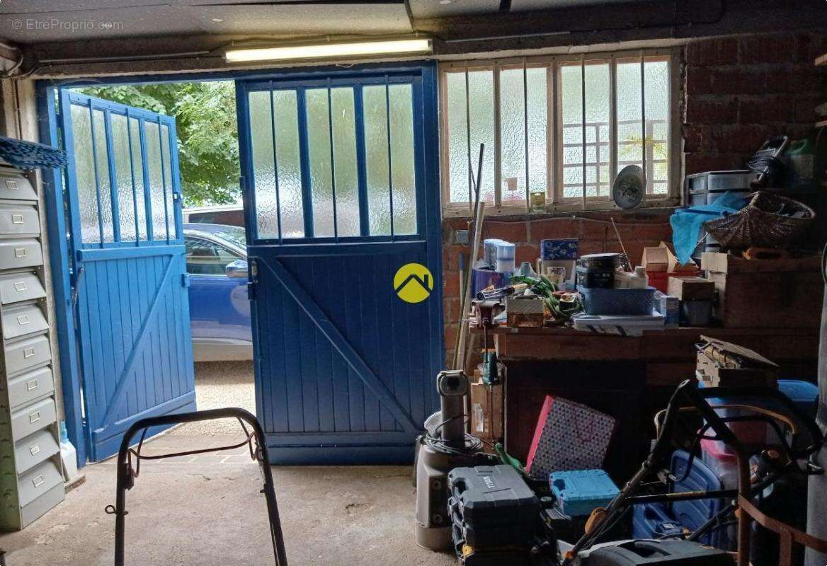 2 maisons et grands garages - photo 14