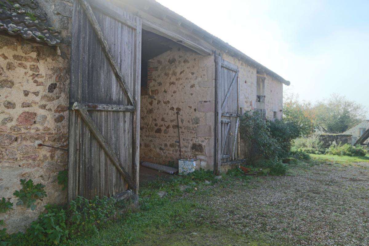 Maison à SAINT-DIDIER-SUR-ARROUX
