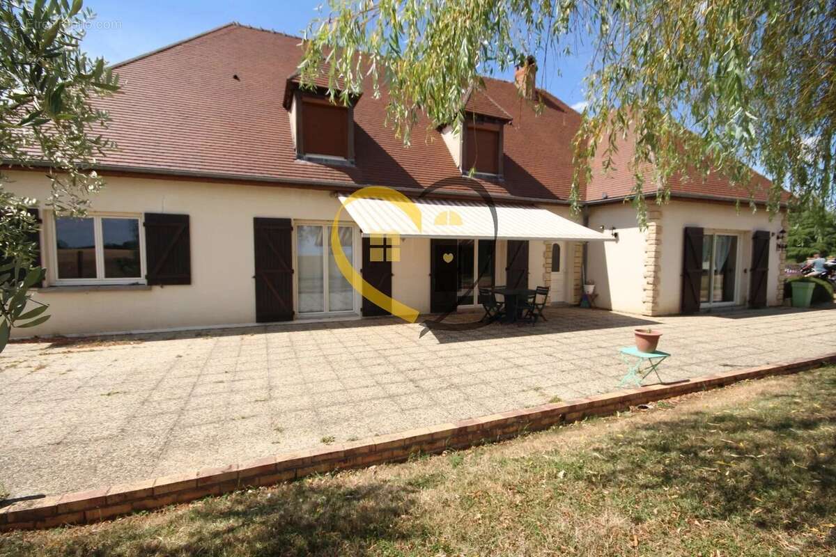 Charmante maison de 170m² - photo 3