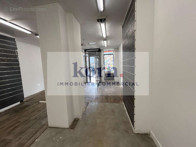 Commerce à PARIS-20E