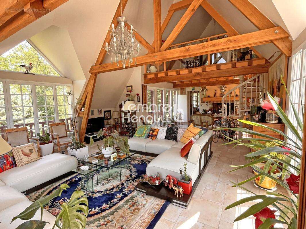 Superbe propriété 6 chambres, piscine sur 6800 m² de terrain - photo 12