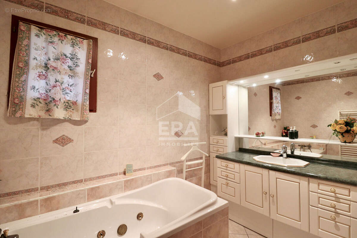 Maison à BOISSY-LE-CHATEL