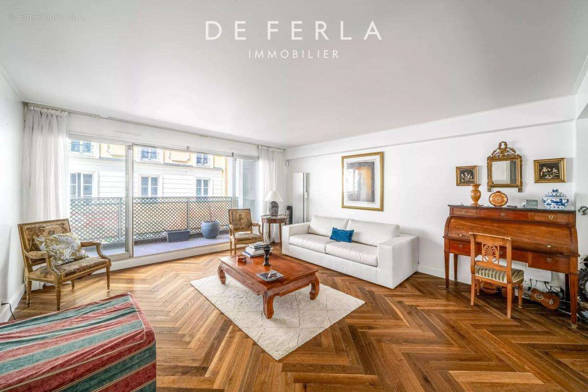 Appartement à PARIS-7E
