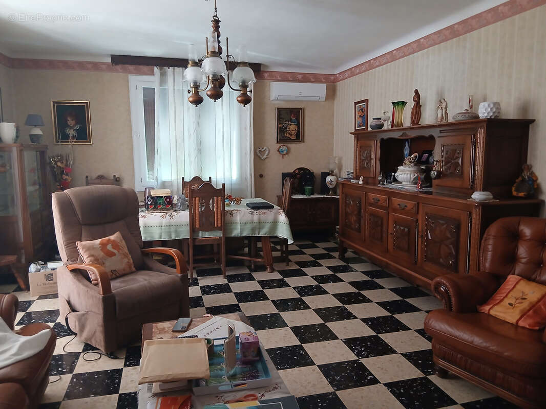 Maison à SALINDRES