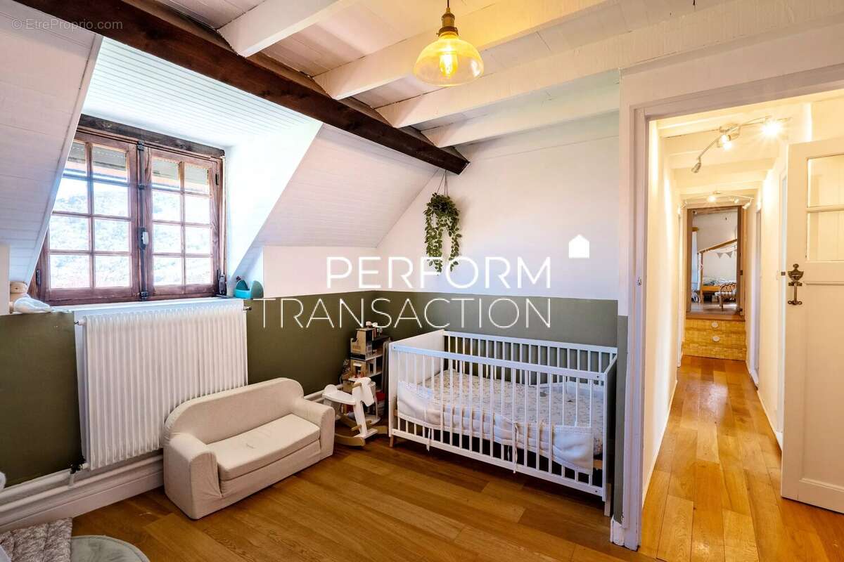 COUP DE CŒUR : Maison en pierre d'environ 170 m² - photo 11