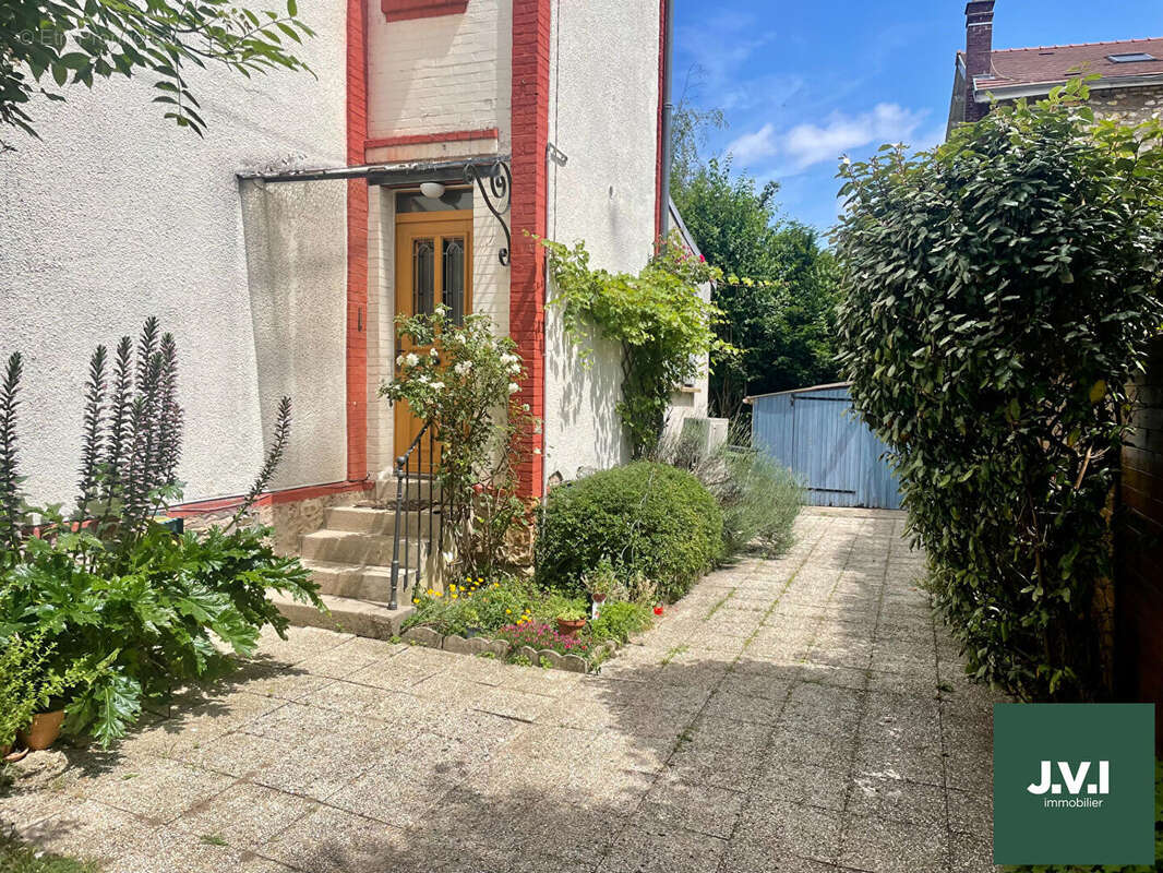 Maison à MONTMORENCY