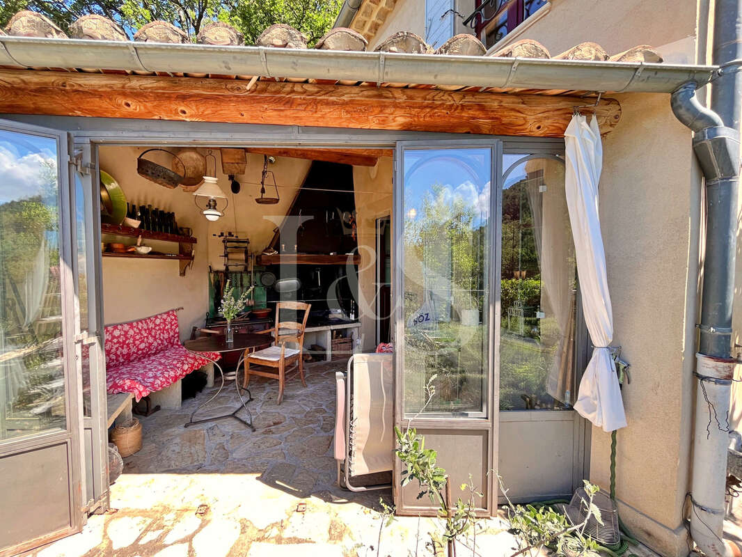 Maison à VAISON-LA-ROMAINE