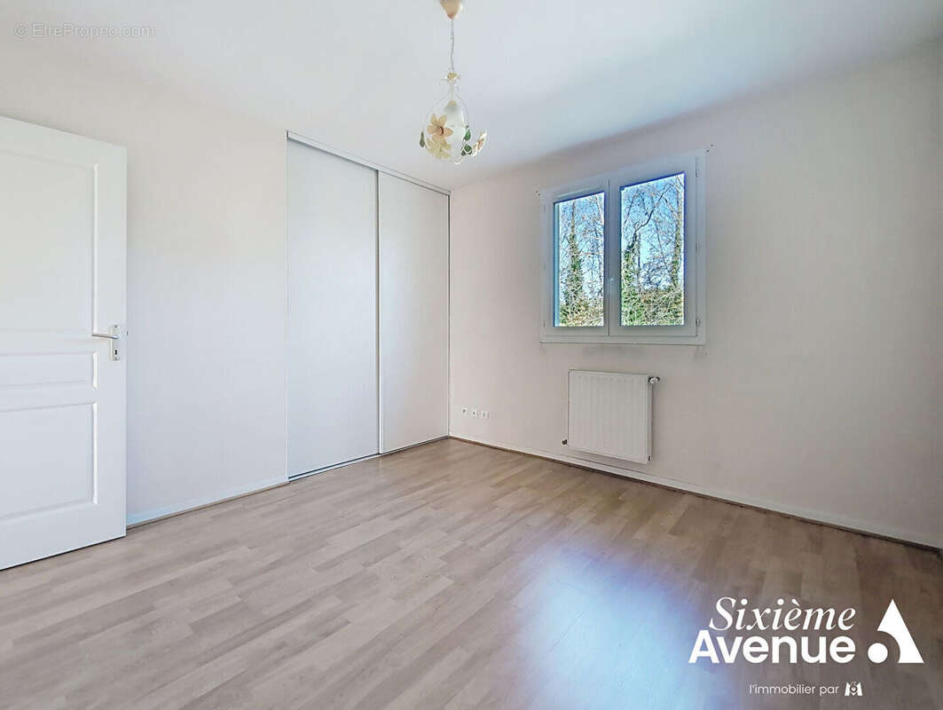 Appartement à SAINT-SYMPHORIEN-D&#039;OZON