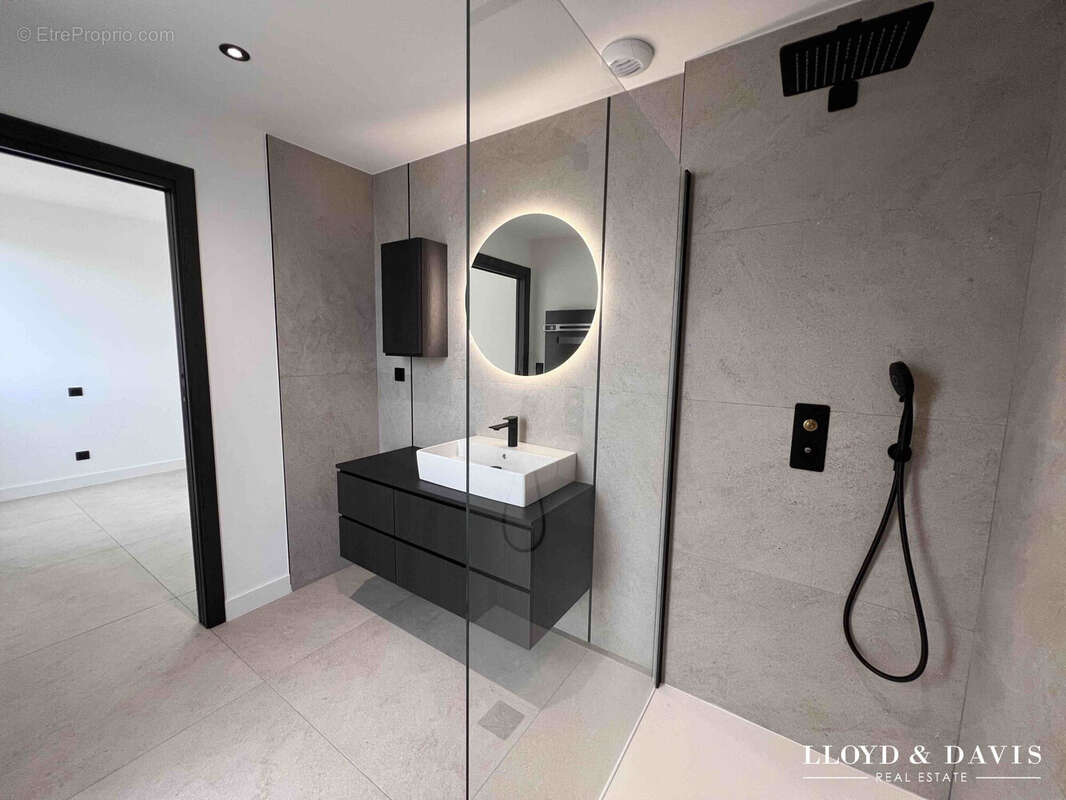 Appartement à CASTRIES