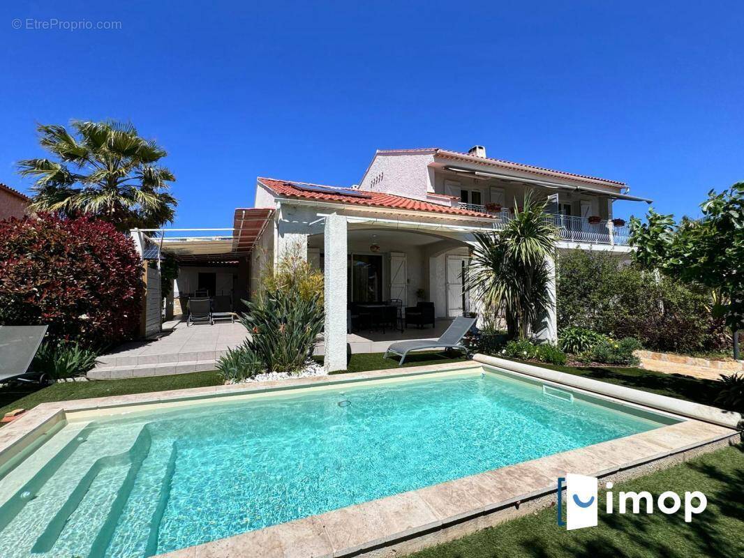 Maison à SIX-FOURS-LES-PLAGES