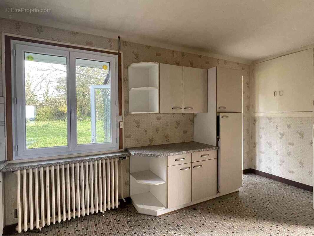 Maison à LES HERBIERS