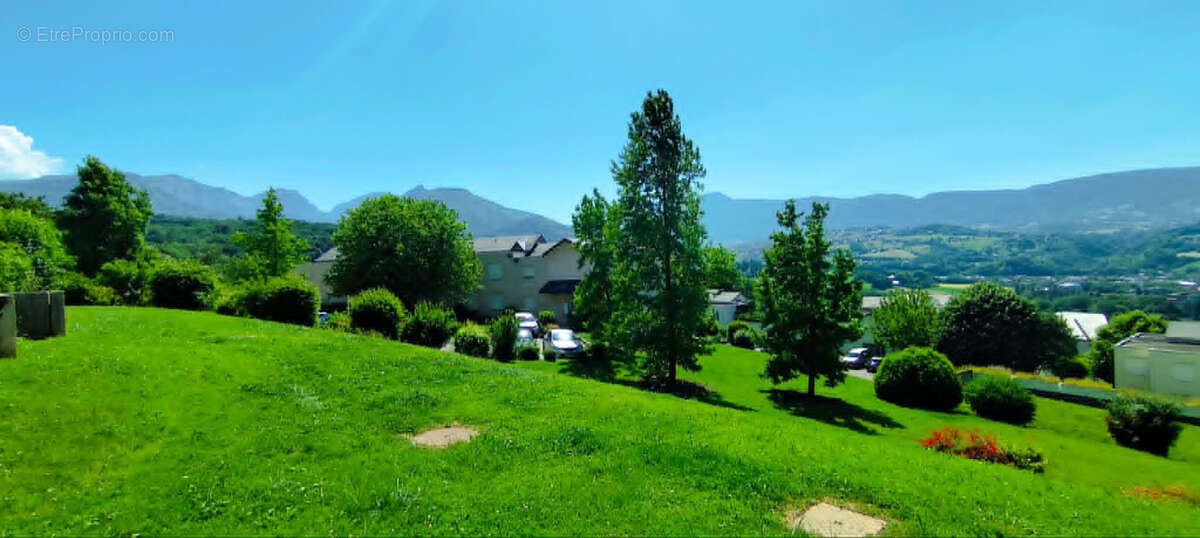 Appartement à JACOB-BELLECOMBETTE