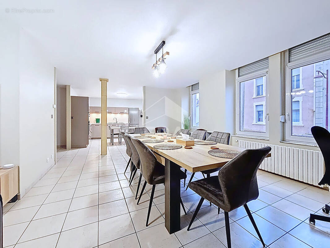 Appartement à LONGLAVILLE