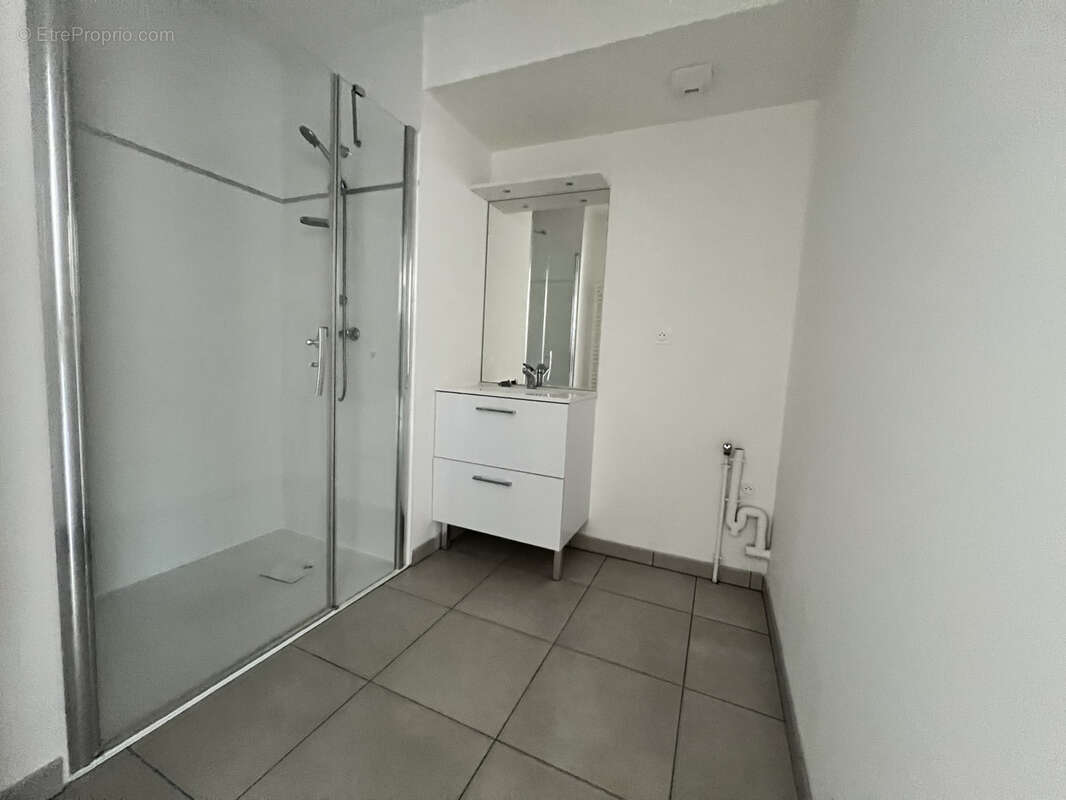 Secteur clairmarais - residence de standing 2021 appartement type 2 de 44m2 + terrasse + box garage - photo 11