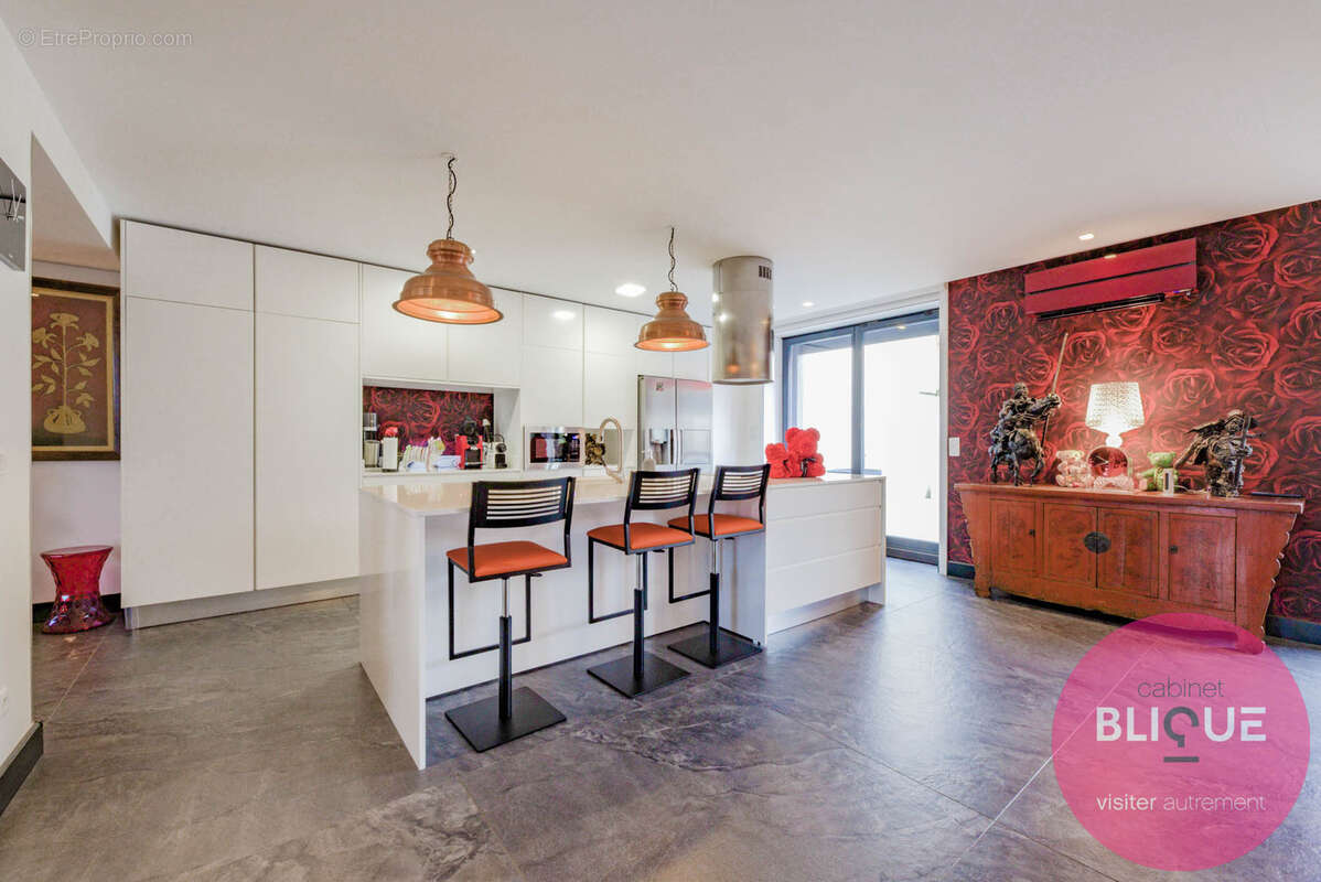 Maison à LAY-SAINT-CHRISTOPHE