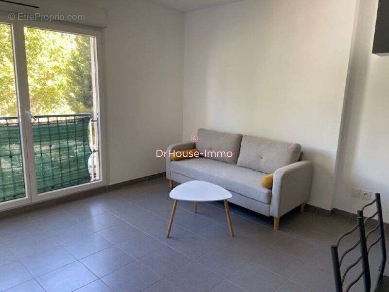 Appartement à MARSEILLE-12E