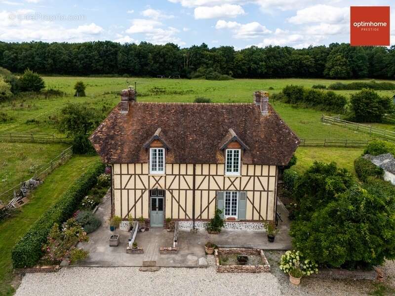 Maison à AJOU