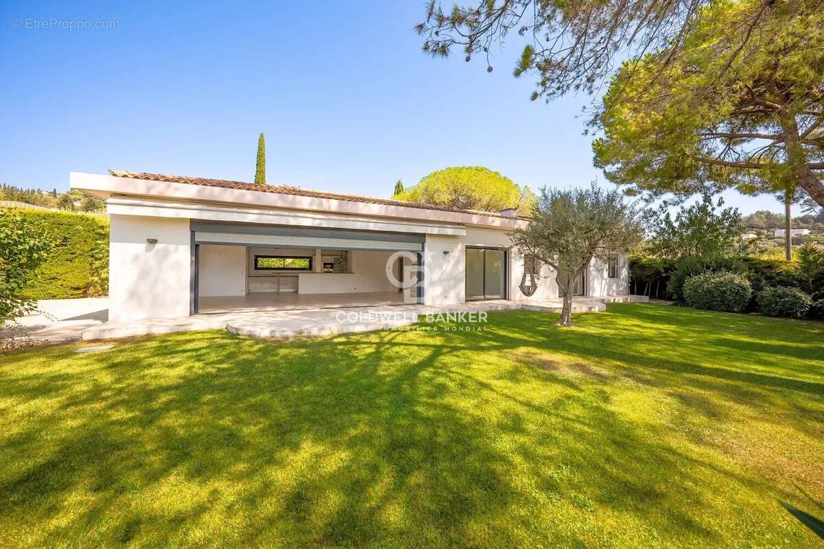 Maison à MOUGINS