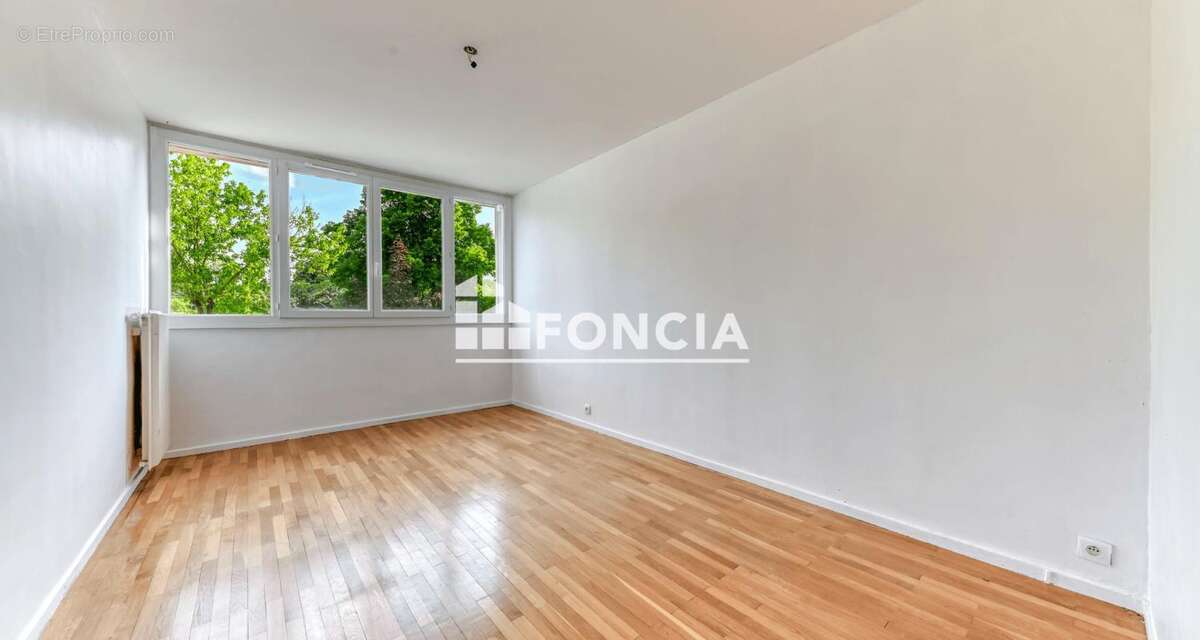 Appartement à SAINTE-FOY-LES-LYON