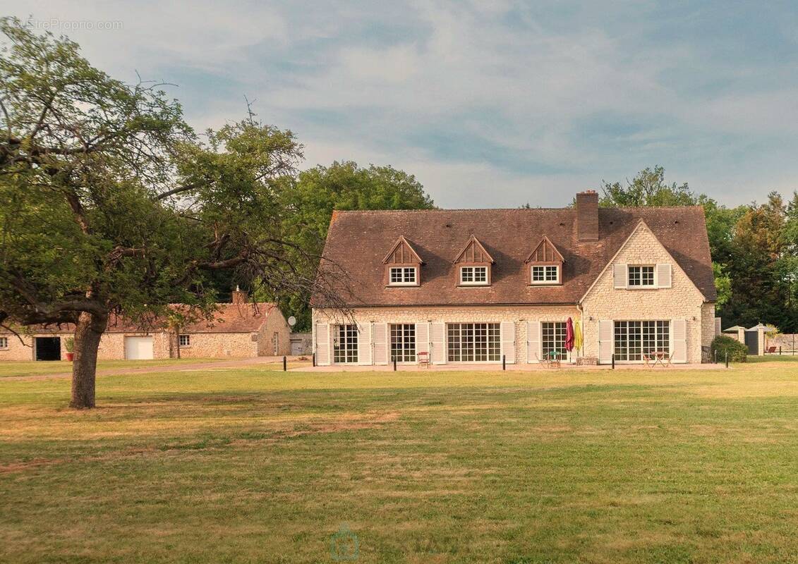 Maison à CHAMPCUEIL