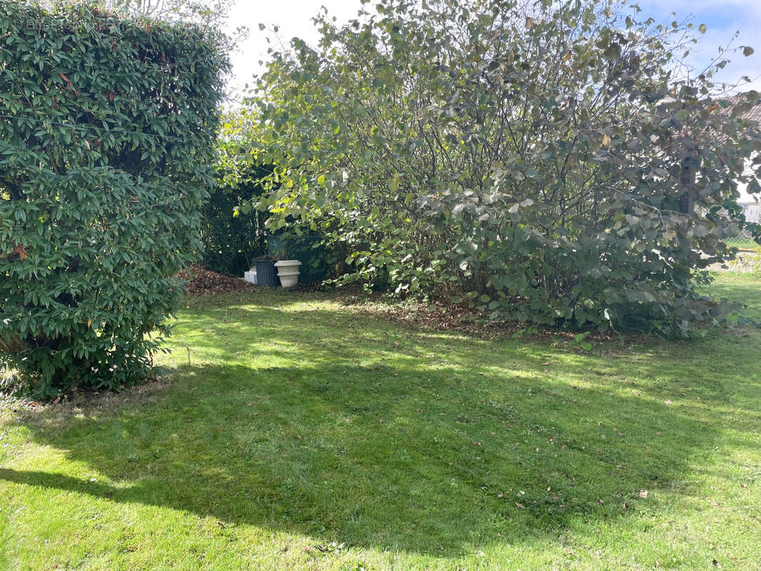 Maison à COURVILLE-SUR-EURE