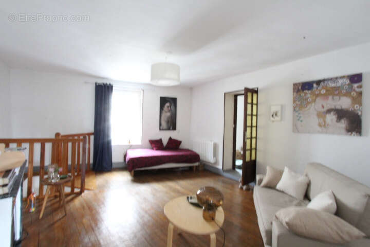Appartement à LA CHARITE-SUR-LOIRE