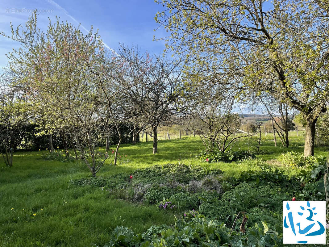 Maison à COURCERAULT