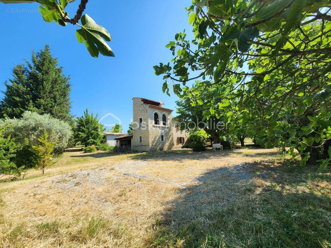 Maison à CUCURON