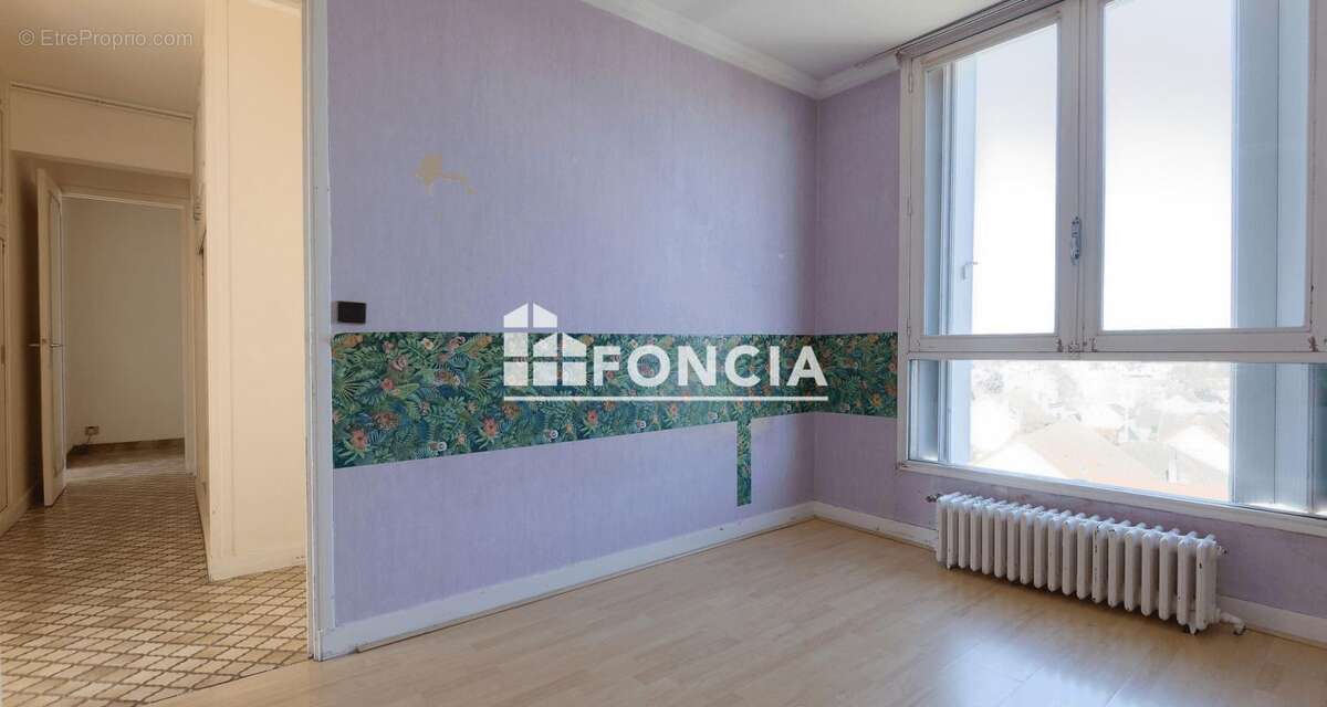 Appartement à CORBEIL-ESSONNES