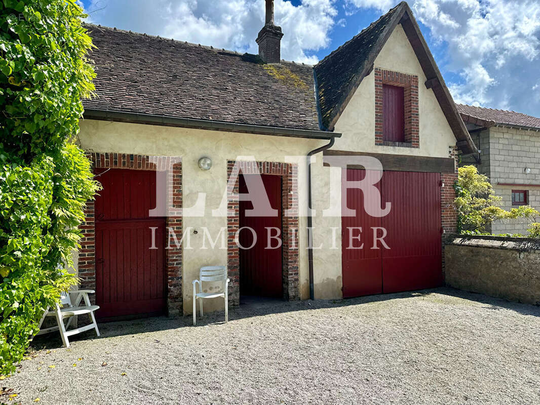 Maison à LE MELE-SUR-SARTHE