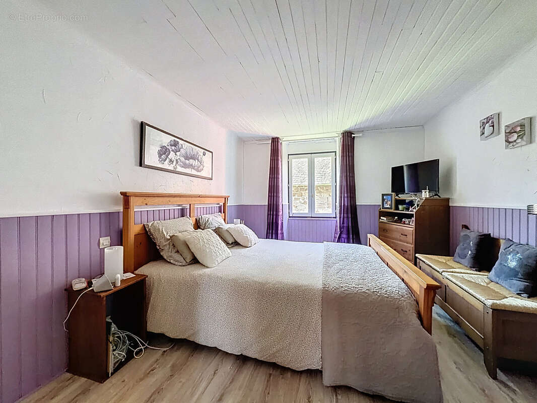 Appartement à SAINT-VIANCE