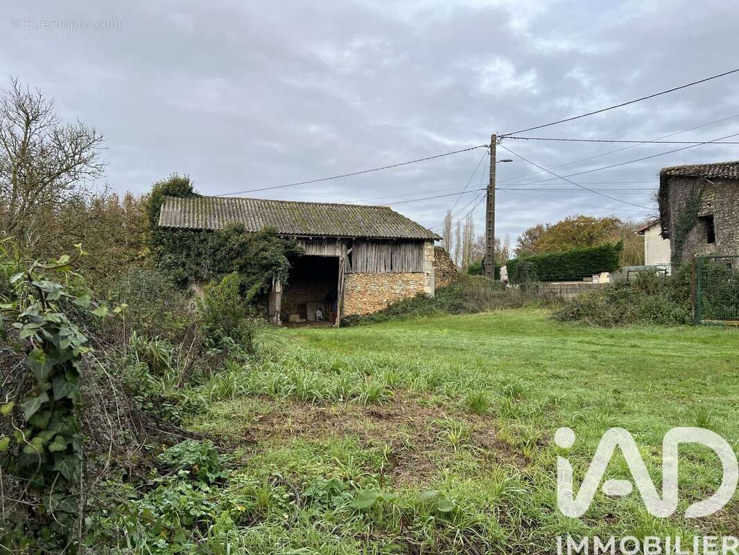 Photo 9 - Maison à COUHE