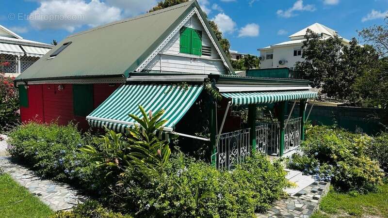 Maison à SAINTE-ANNE